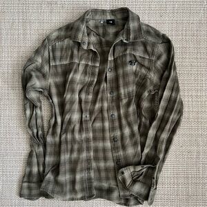 Under Armour Green Button Up Flannel Shirt